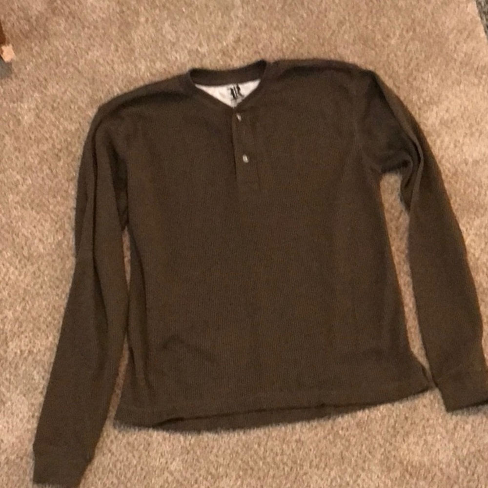 New R Brand men’s Brown thermal three button long sleeve shirt size s